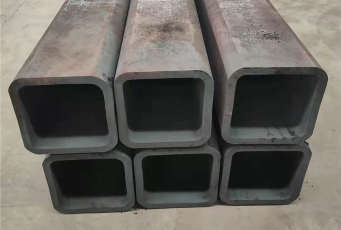 新安大口径无缝方管